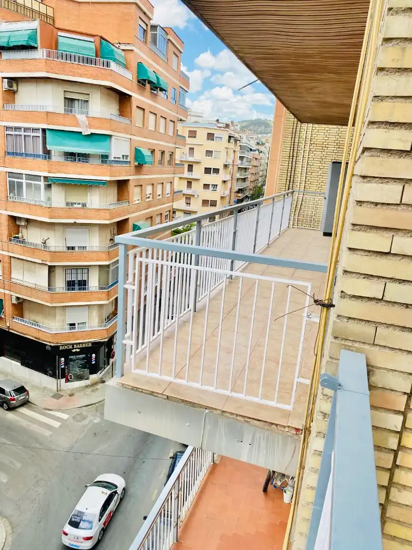 Terraza de Piso de alquiler en Granada con Calefacción, Terraza y Amueblado