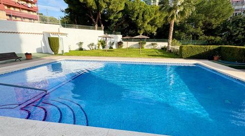 Foto 2 de Apartamento de alquiler en Avenida Avenida de Ricardo Bayona, 8, Playa Poniente, Benidorm