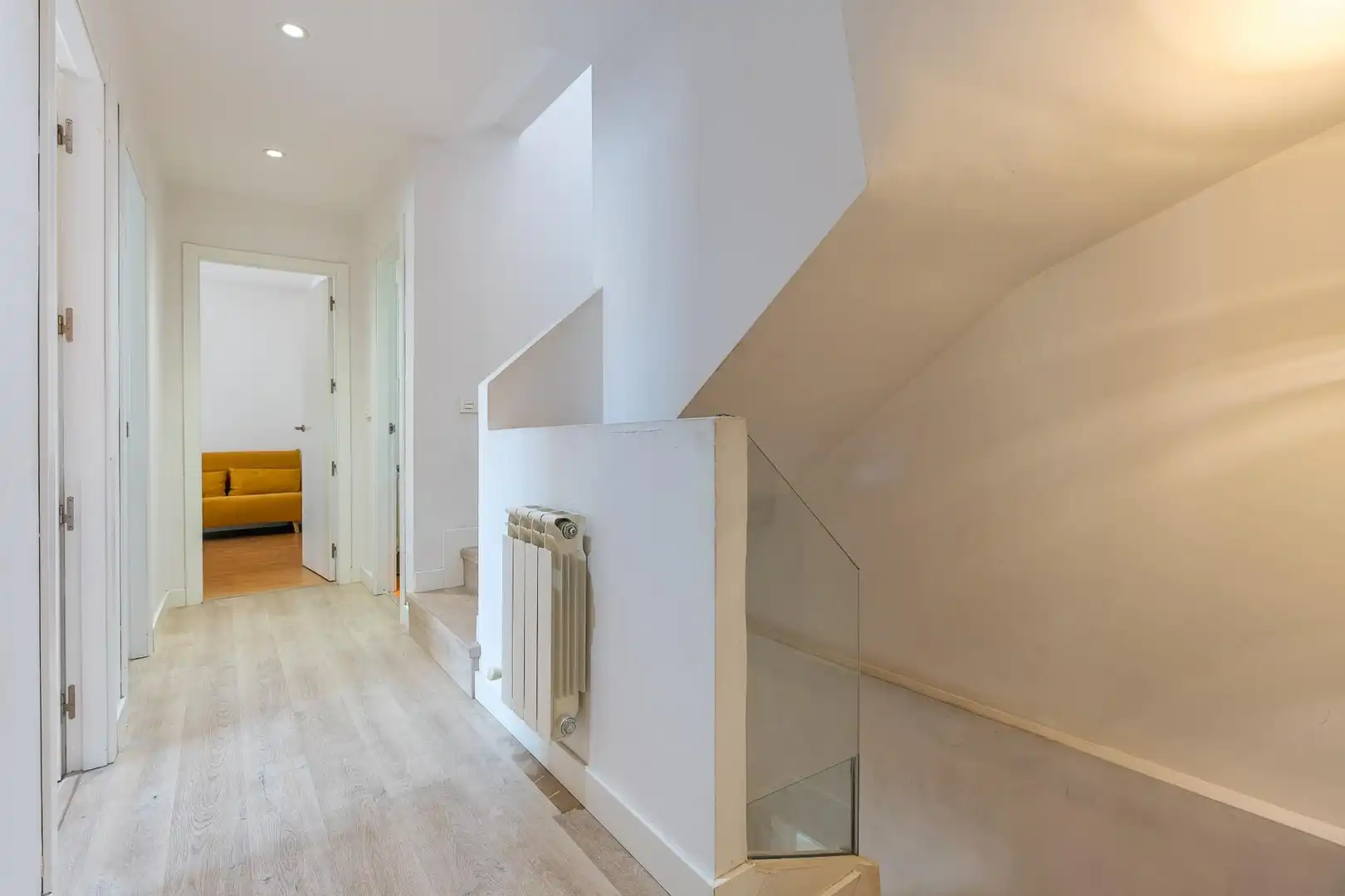 Casa adosada en venta en Granada con Jardín privado y Balcón