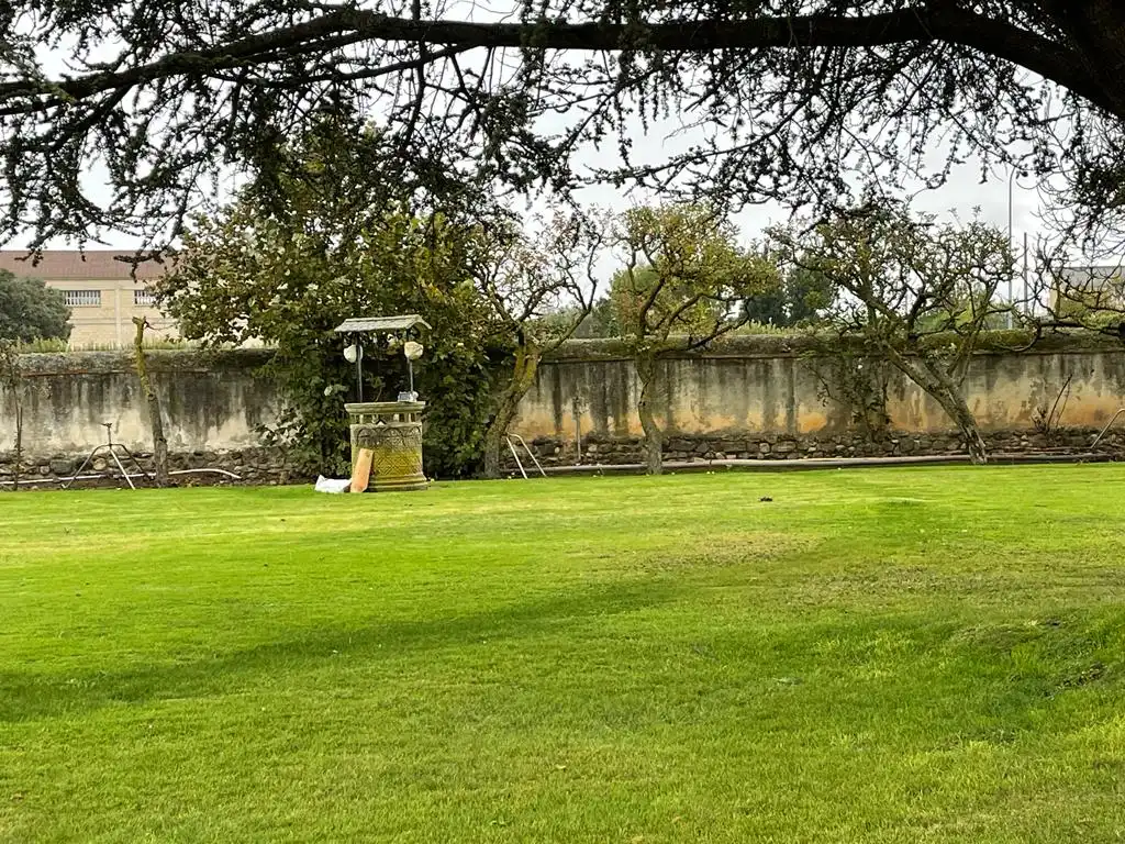 Jardí de Casa o xalet en venda en Castañares de Rioja amb Calefacció, Jardí privat i Parquet