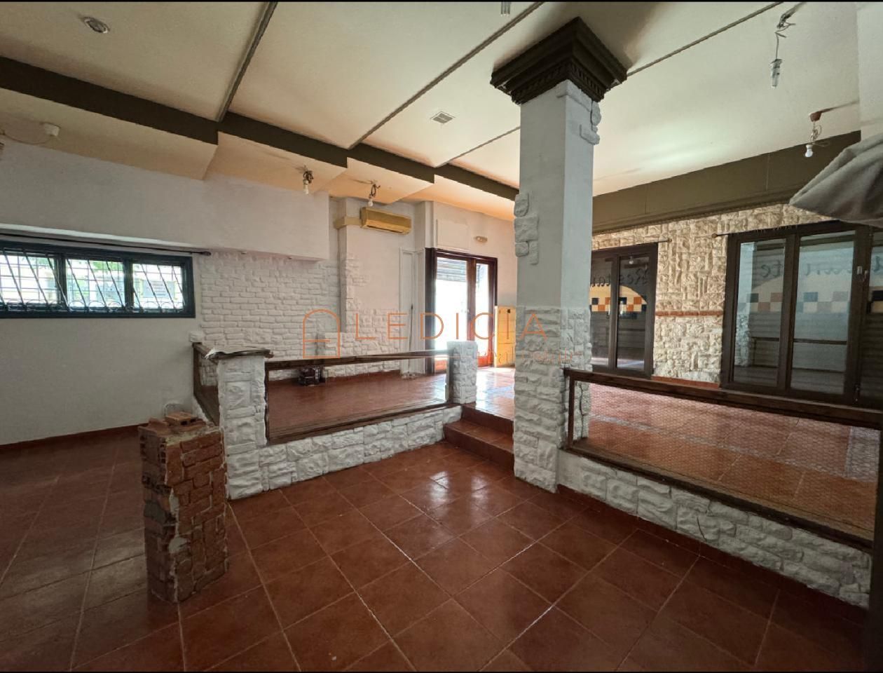 Piso en venta en Pontevedra Capital  con Calefacción