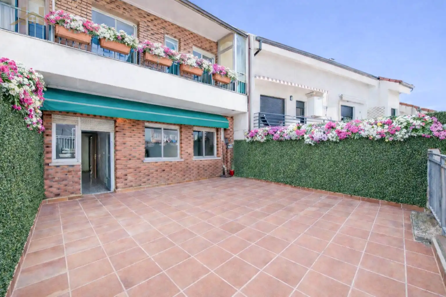 Terraza de Piso en venta en Colmenar Viejo con Terraza, Amueblado y Balcón