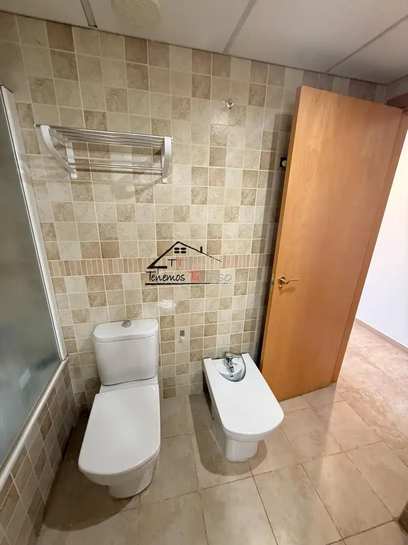 Badezimmer von Dachboden zum Verkauf in Benicarló mit Klimaanlage, Terrasse und Balkon
