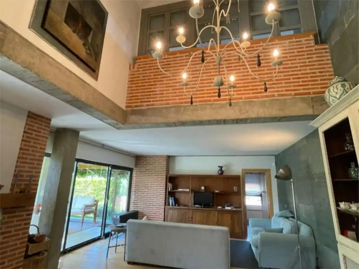 Sala d'estar de Pis en venda en Valverde de la Virgen amb Jardí privat, Parquet i Traster