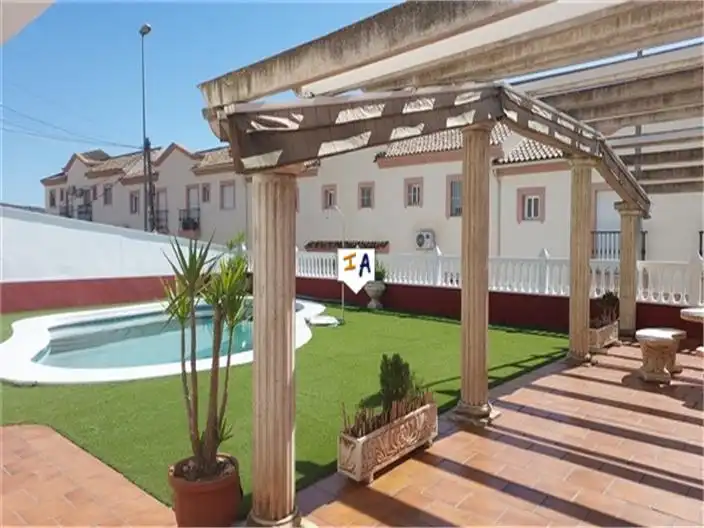 Terrassa de Casa o xalet en venda en Loja amb Terrassa, Traster i Piscina