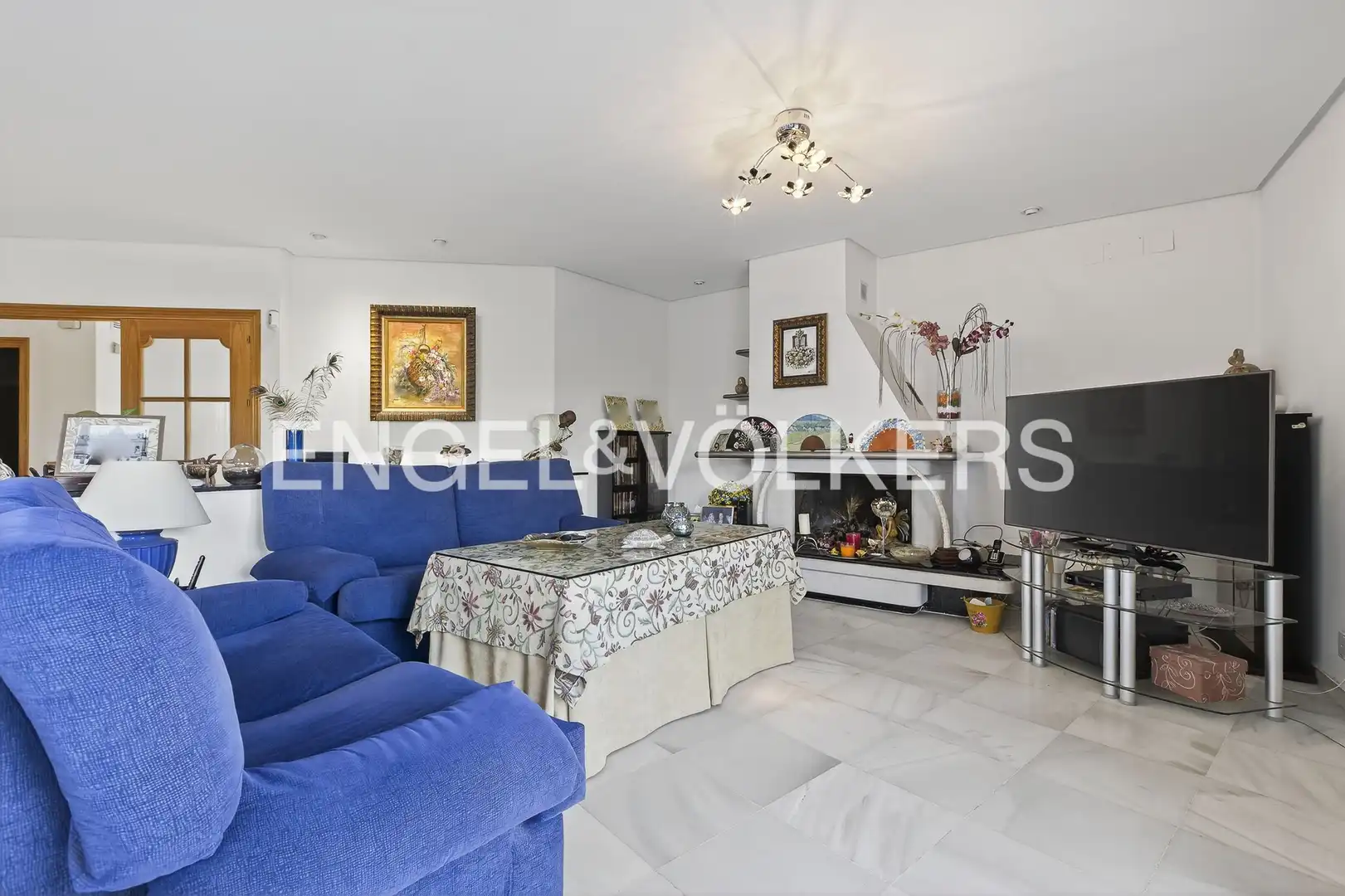 Living room of Houses for sale in Dos Hermanas  with Air Conditioner, Heating and Private garden
