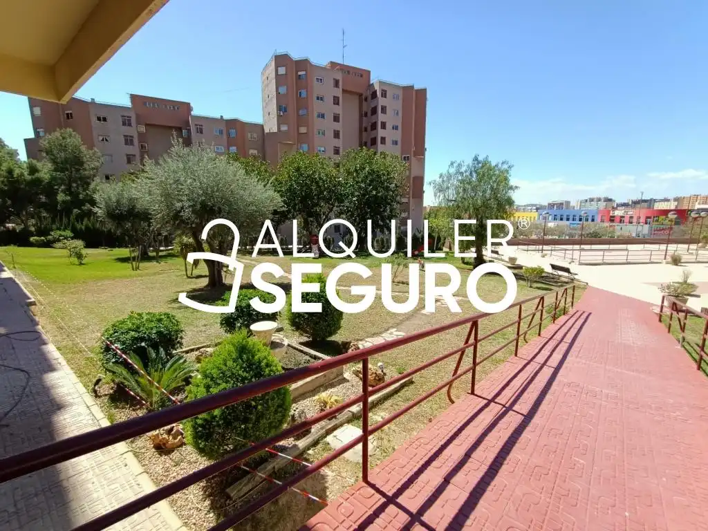 Piso con piscina en alquiler en Doctor Jiménez Díaz, imagen 8