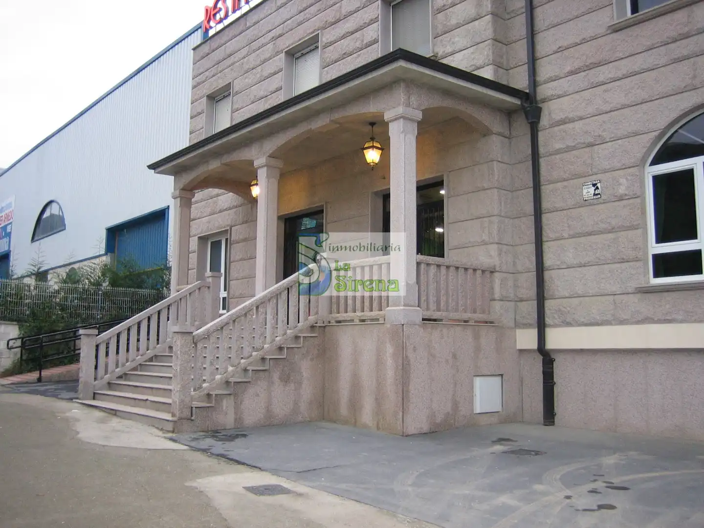 Exterior view of Commercial properties for sale in Castro-Urdiales  with Air Conditioner, Heating and Terrace