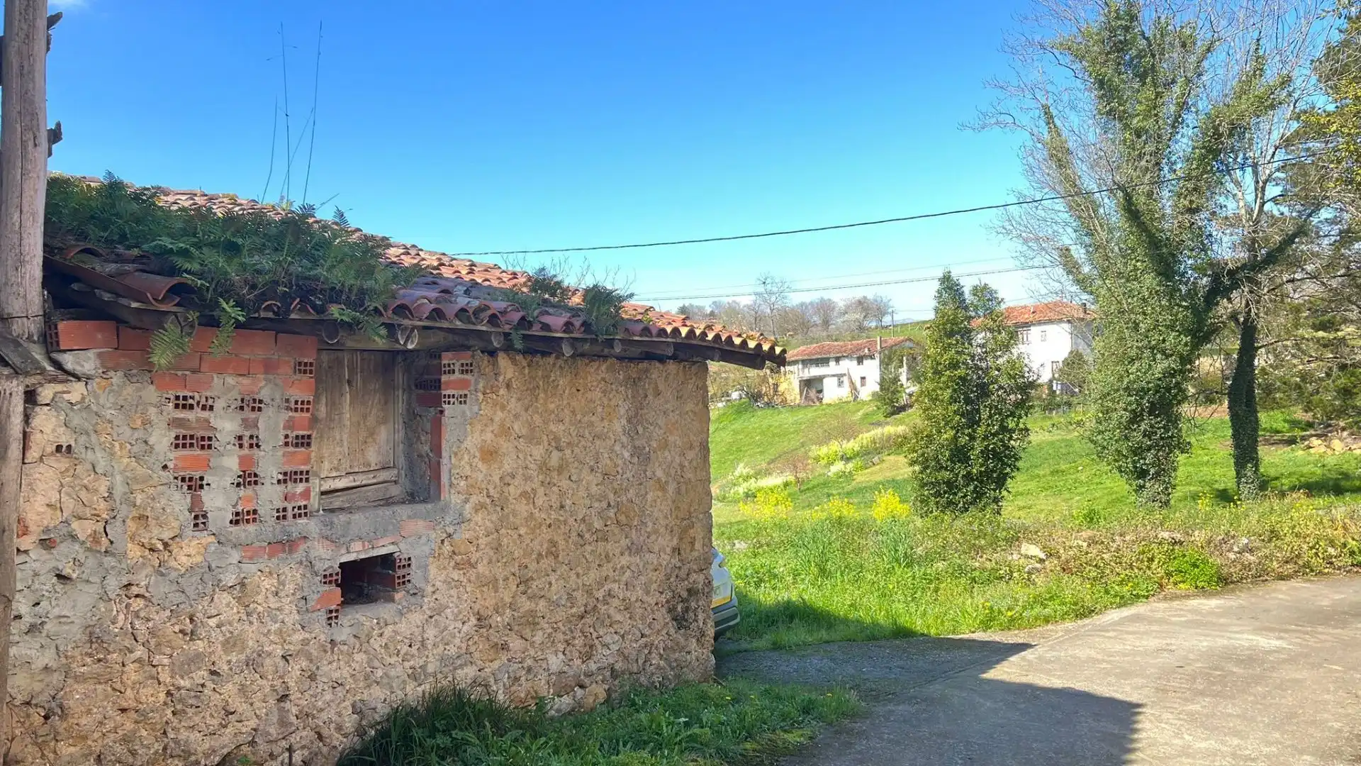 Casa amb jardí en venda a Parres, imagen 4