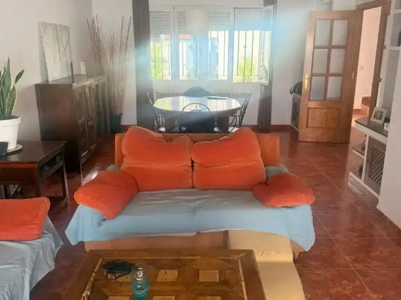 Sala de estar de Casa o chalet en venta en Mora con Aire acondicionado, Jardín privado y Piscina