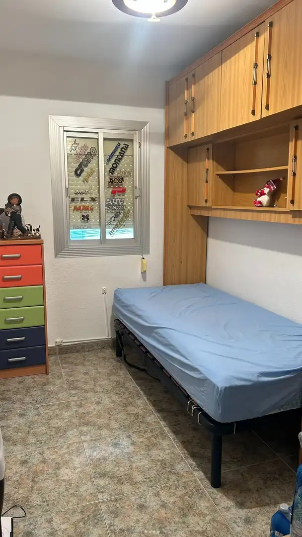 Dormitori de Pis de lloguer en Sant Feliu de Llobregat amb Aire condicionat, Calefacció i Terrassa