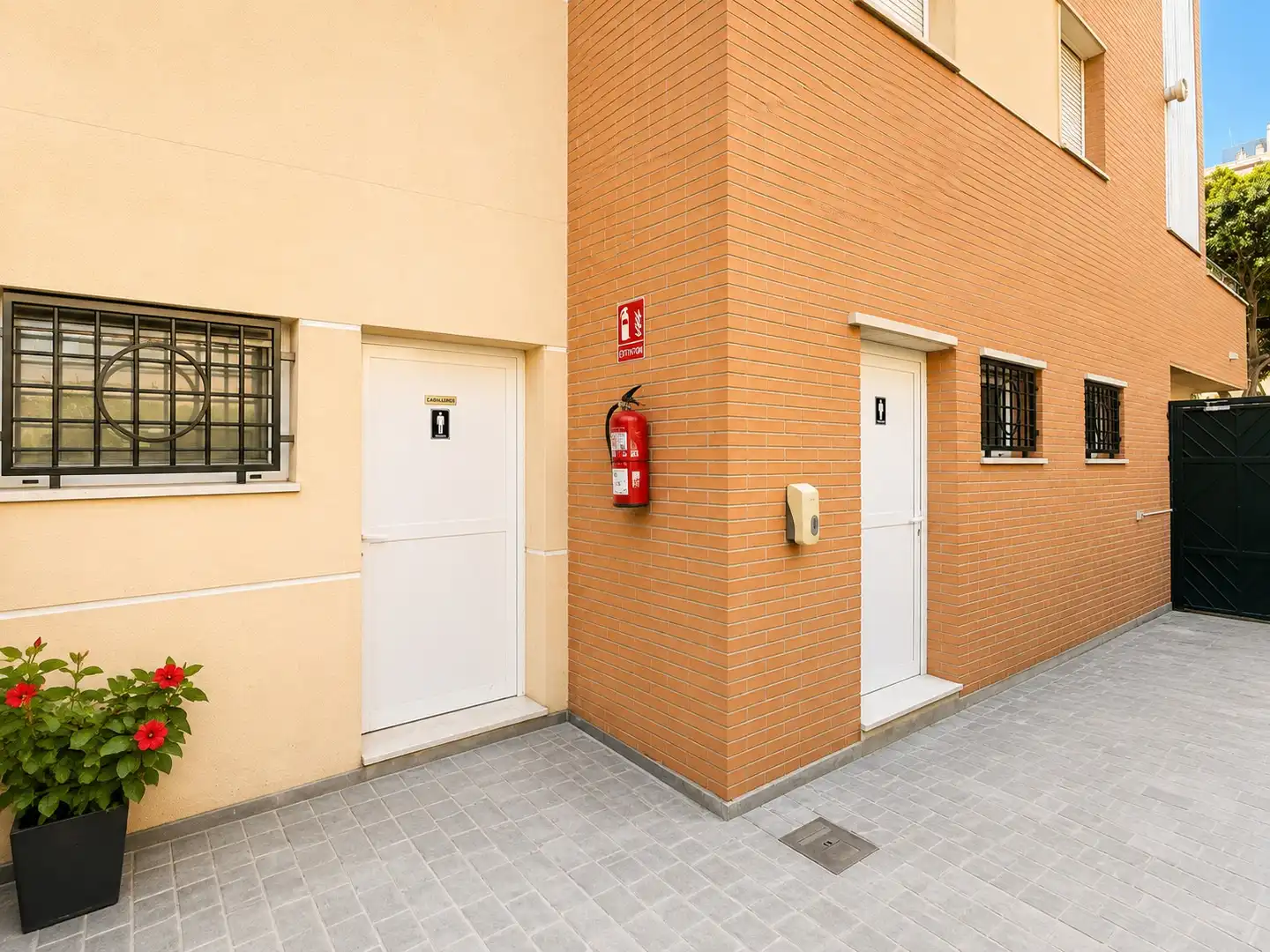 Vista exterior de Pis en venda en Torremolinos amb Aire condicionat, Terrassa i Traster