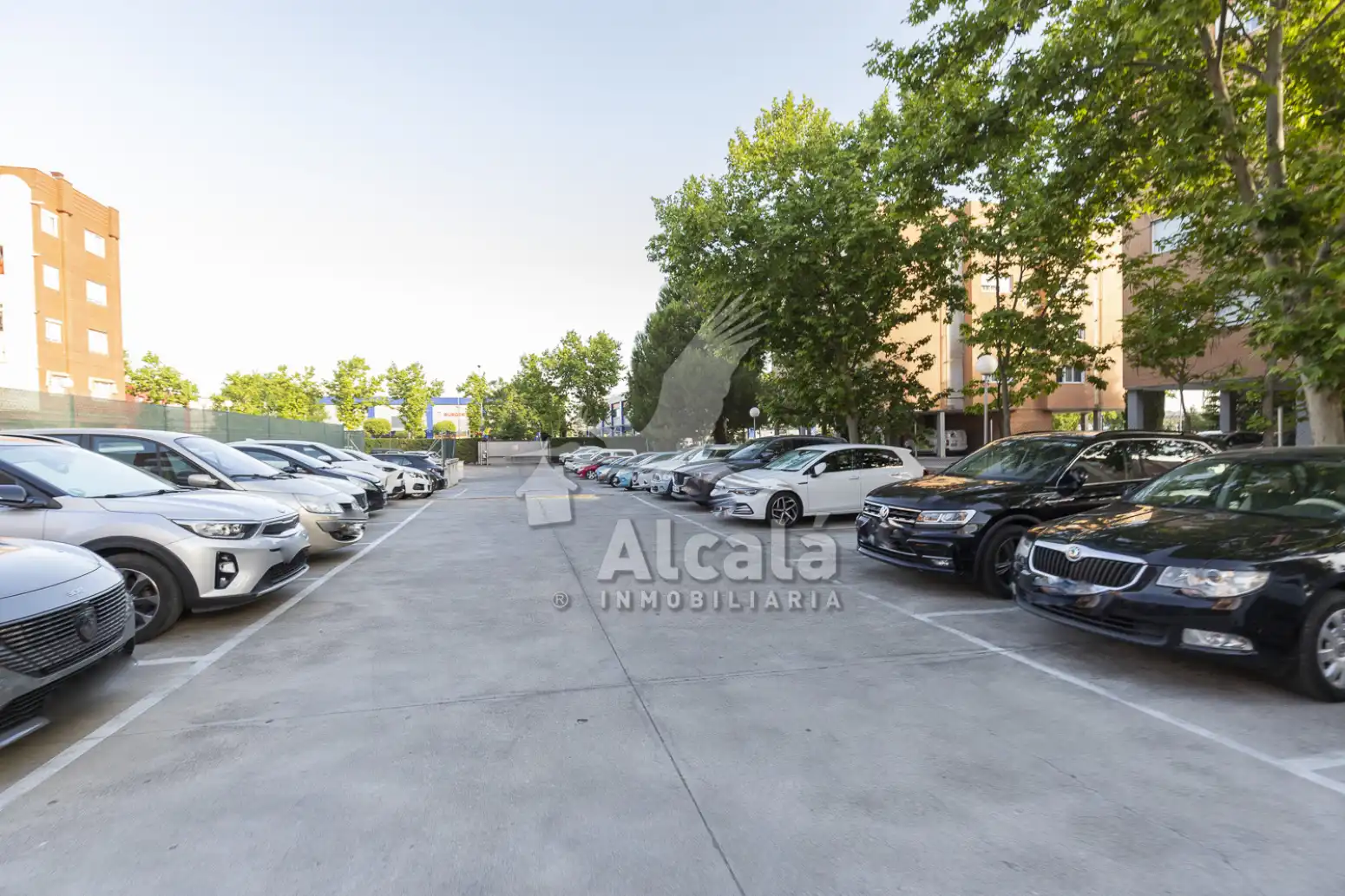 Parking de Piso en venta en Alcalá de Henares con Aire acondicionado, Calefacción y Trastero