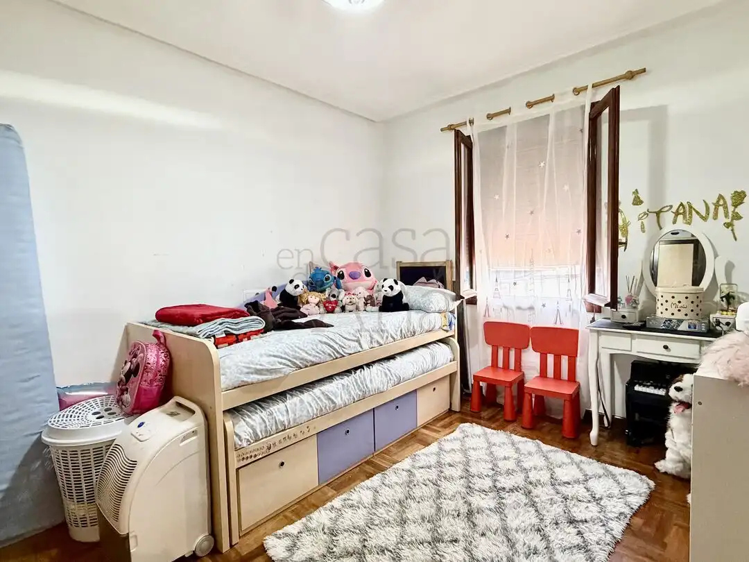 Schlafzimmer von Wohnung zum Verkauf in Santurtzi 