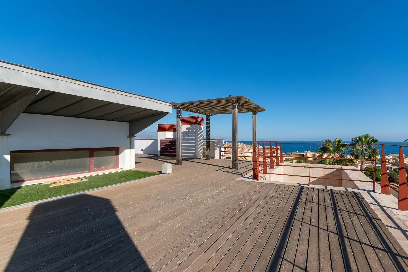 Terraza de Casa o chalet en venta en Alicante / Alacant con Aire acondicionado, Calefacción y Jardín privado
