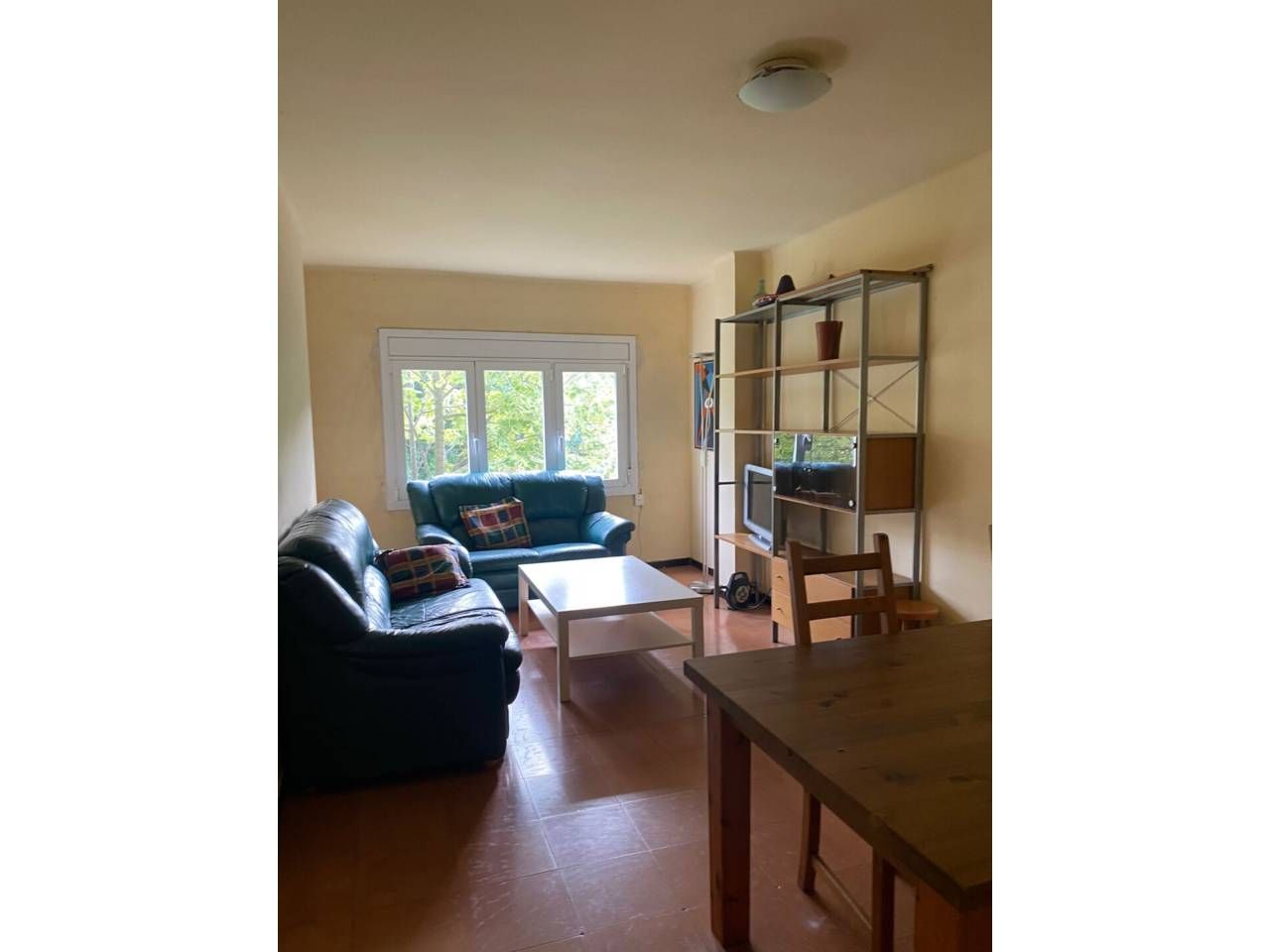 Living room of Flat for sale in Girona Capital  with Air Conditioner, Heating and Balcony