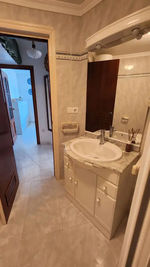 Apartamento de alquiler en Avenida el Faro, 75, Centro Internacional