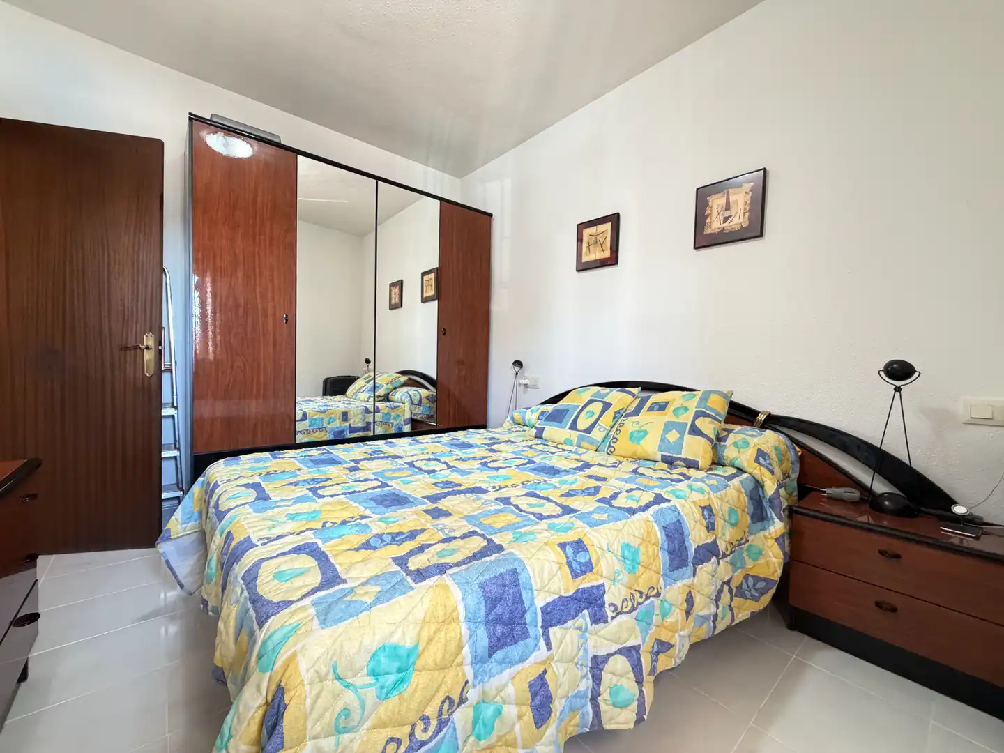 Dormitori de Apartament en venda en Empuriabrava amb Aire condicionat, Terrassa i Moblat
