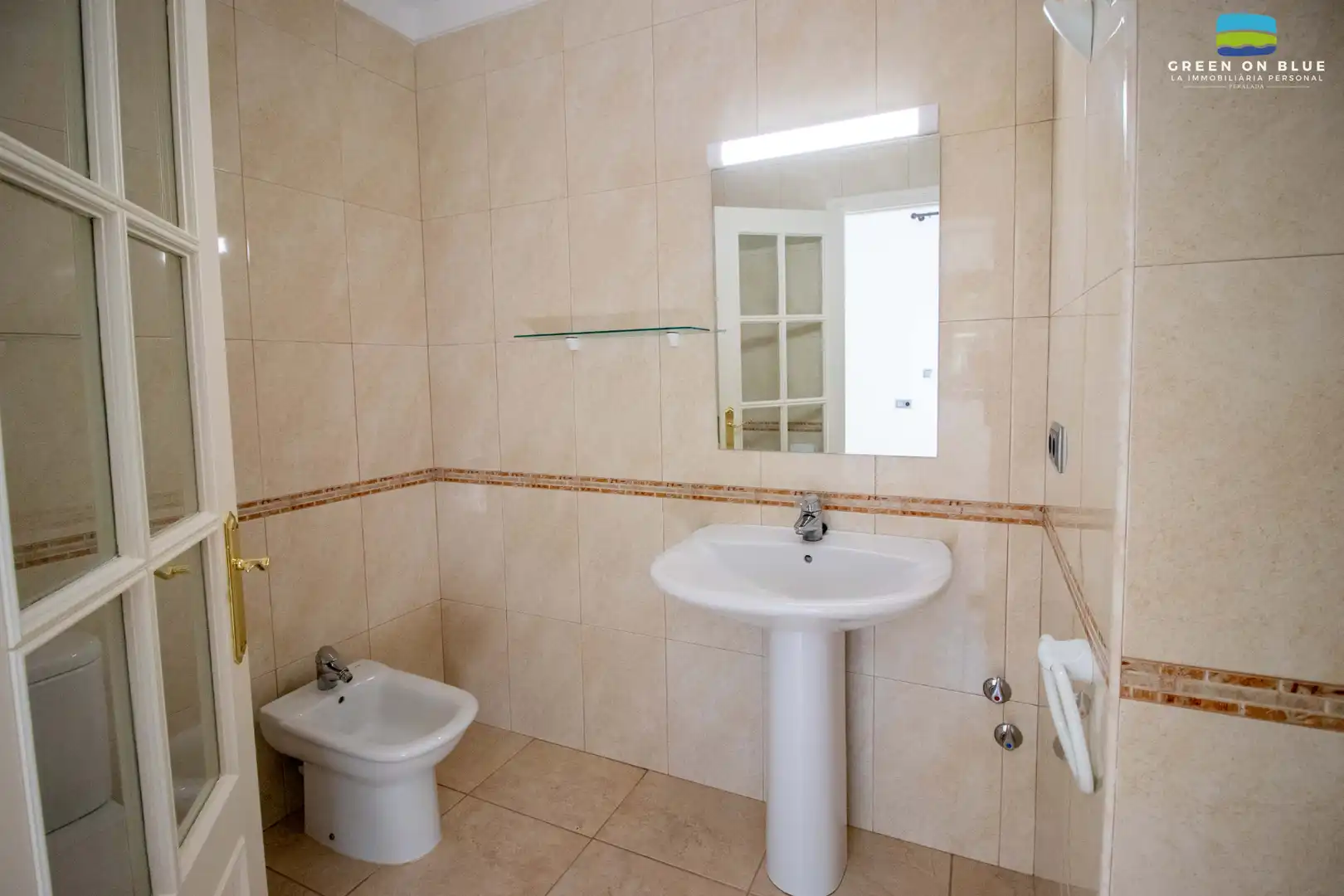 Baño de Casa o chalet en venta en Peralada con Aire acondicionado, Calefacción y Jardín privado