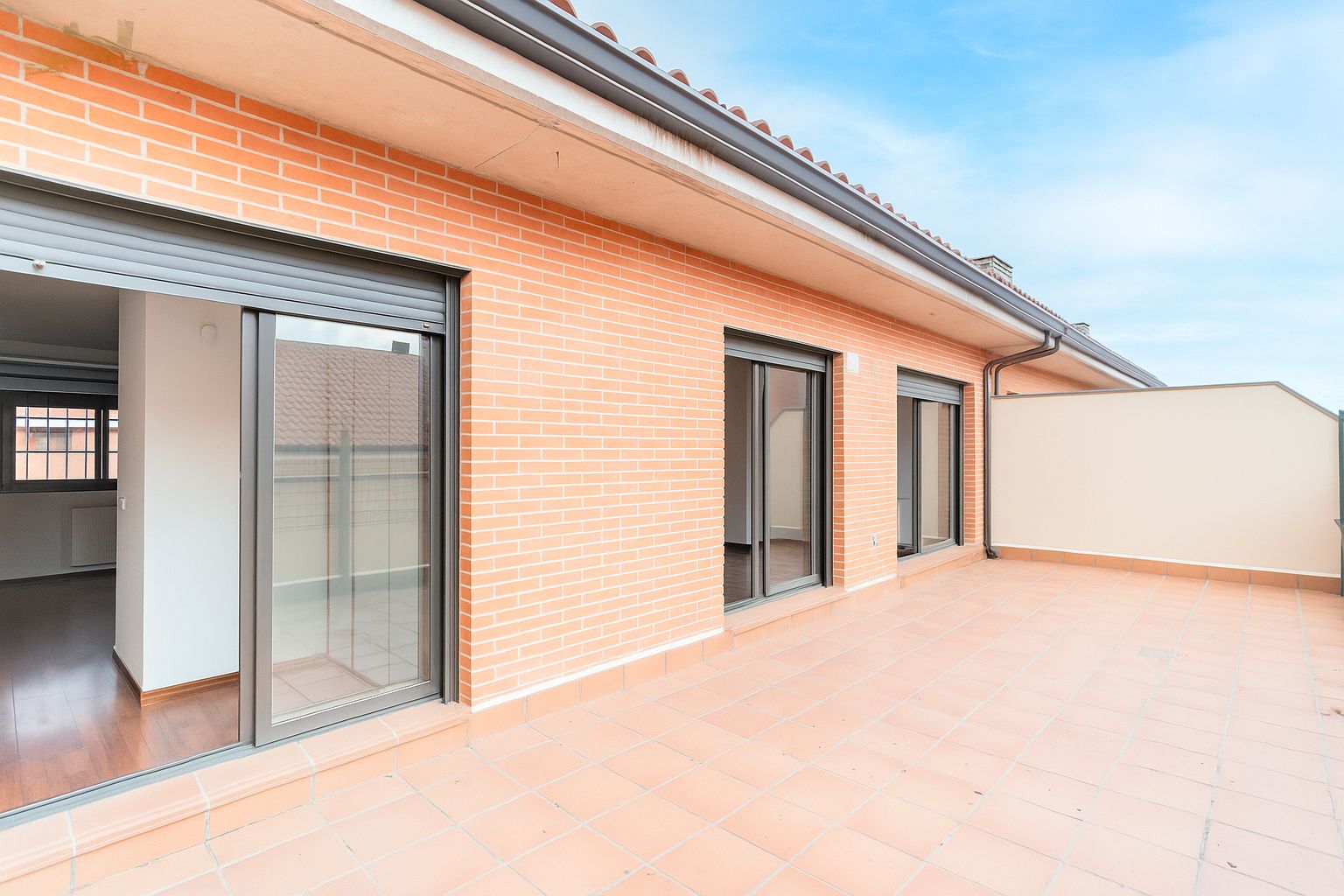 Vista exterior de Pis en venda en Navalcarnero amb Traster