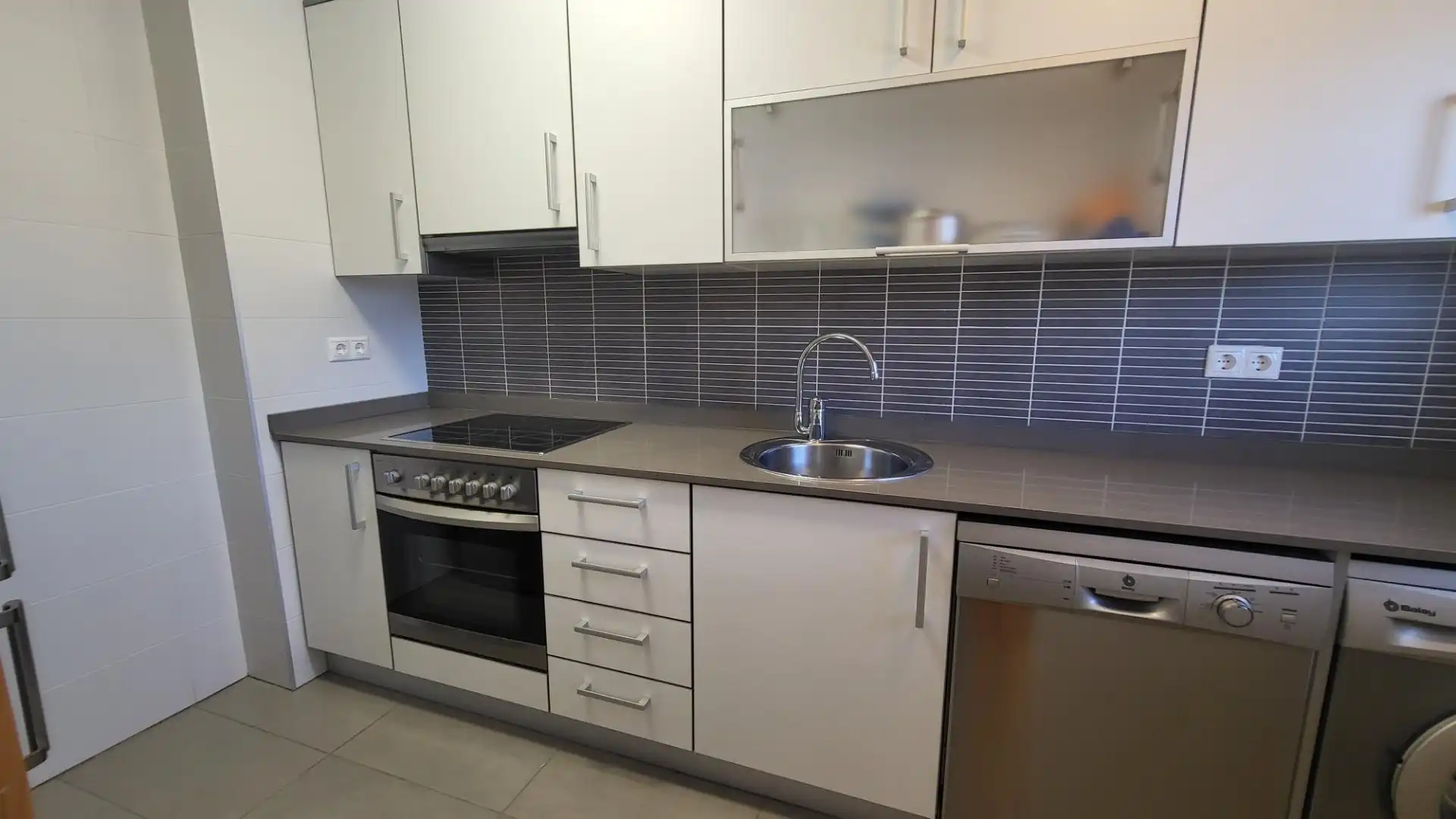 Kitchen of Apartments for sale in Elche / Elx  with Air Conditioner, Heating and Private garden