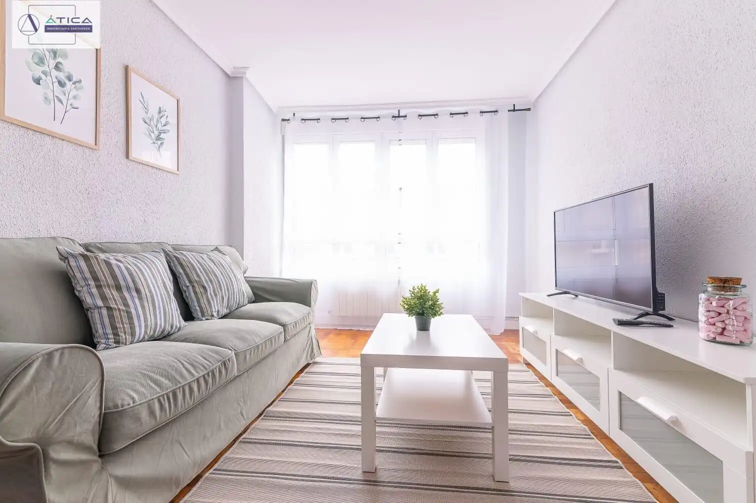 Living room of Flat for rent in Santander  with Heating and Furnished
