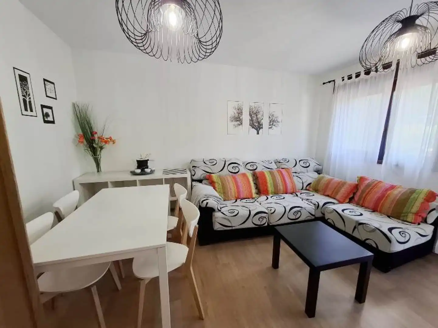 Wohnzimmer von Wohnung zum Verkauf in Rionansa mit Heizung, Privatgarten und Parkett