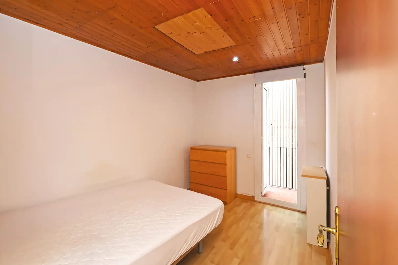 Bedroom of Flat for sale in Barcelona  with Balcony