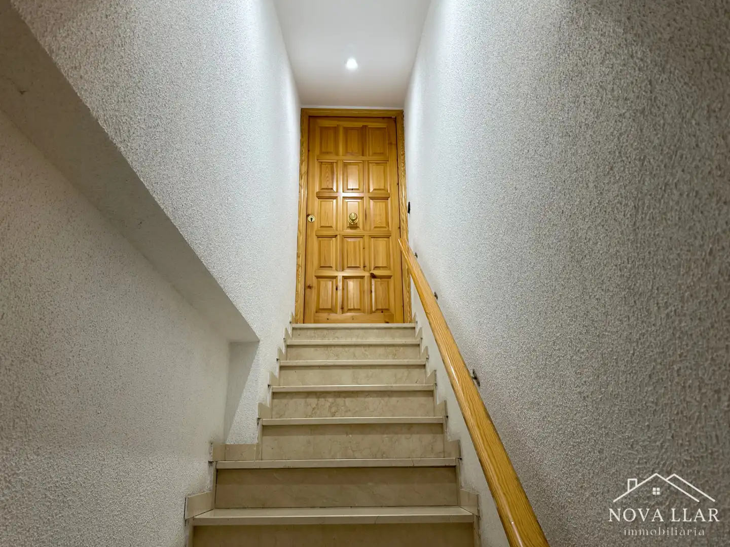 Casa adosada en venda en Gombrèn amb Calefacció, Parquet i Forn