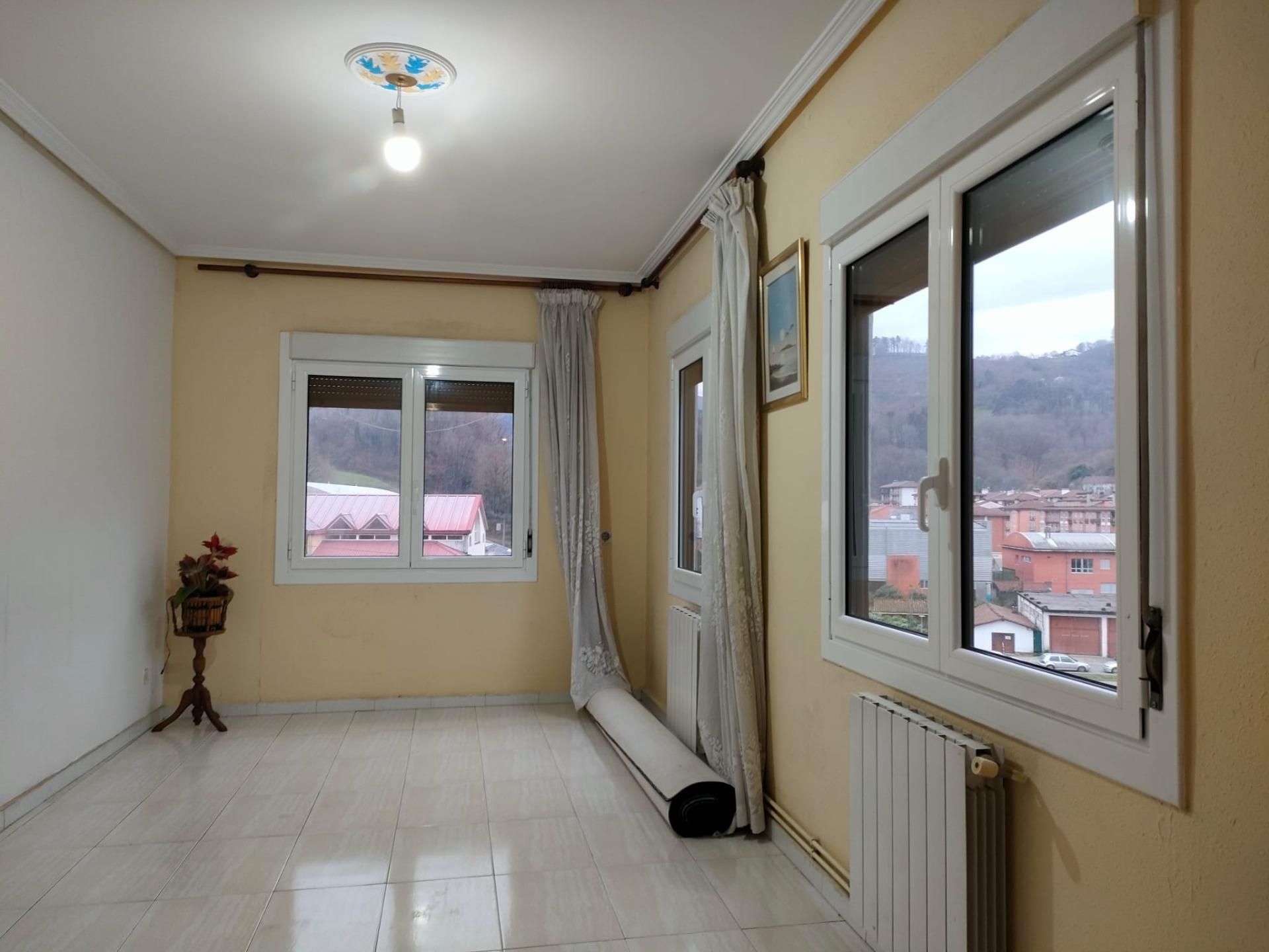 Bedroom of Flat for sale in Alegia  with Heating