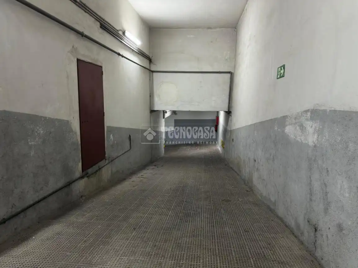 Garage zum Verkauf in Madrid