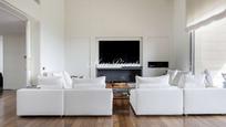 Sala d'estar de Casa o xalet en venda en  Barcelona Capital amb Aire condicionat, Terrassa i Piscina