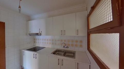 Foto 4 de Piso en venta en Calle Angel Guimera, Barri Vell, Salt