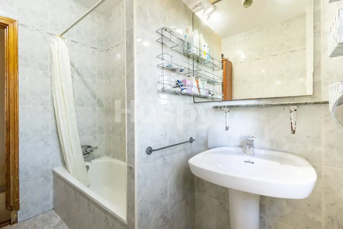 Houses for sale in Calle de la Codorniz, La Navata