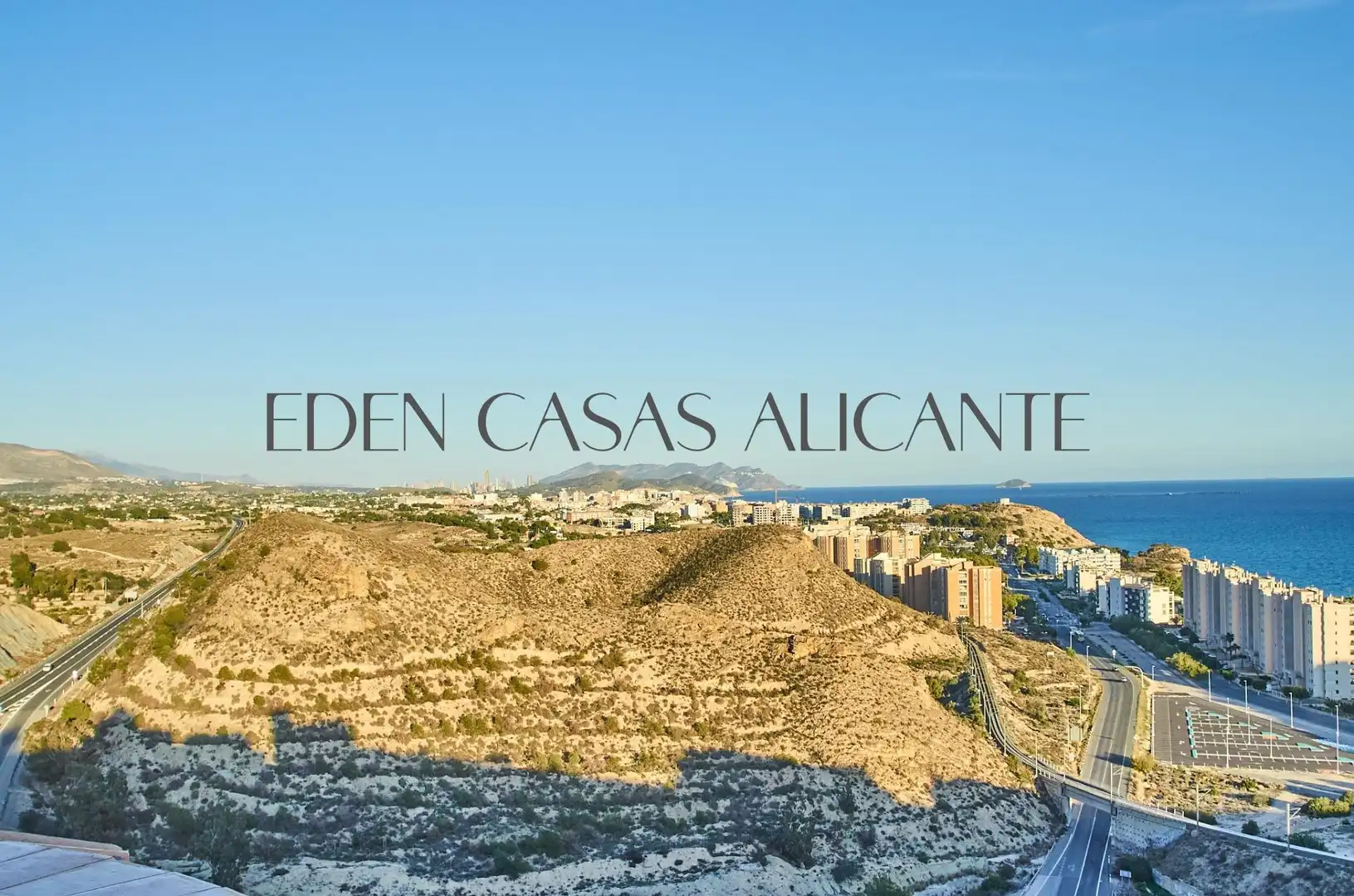 Vista exterior de Casa o chalet en venta en Villajoyosa / La Vila Joiosa con Aire acondicionado, Jardín privado y Terraza