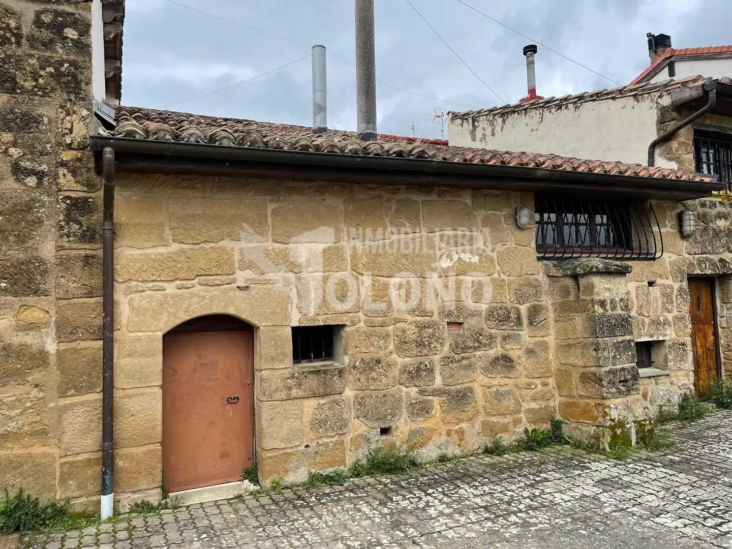 Vista exterior de Local en venda en Labastida / Bastida amb Moblat
