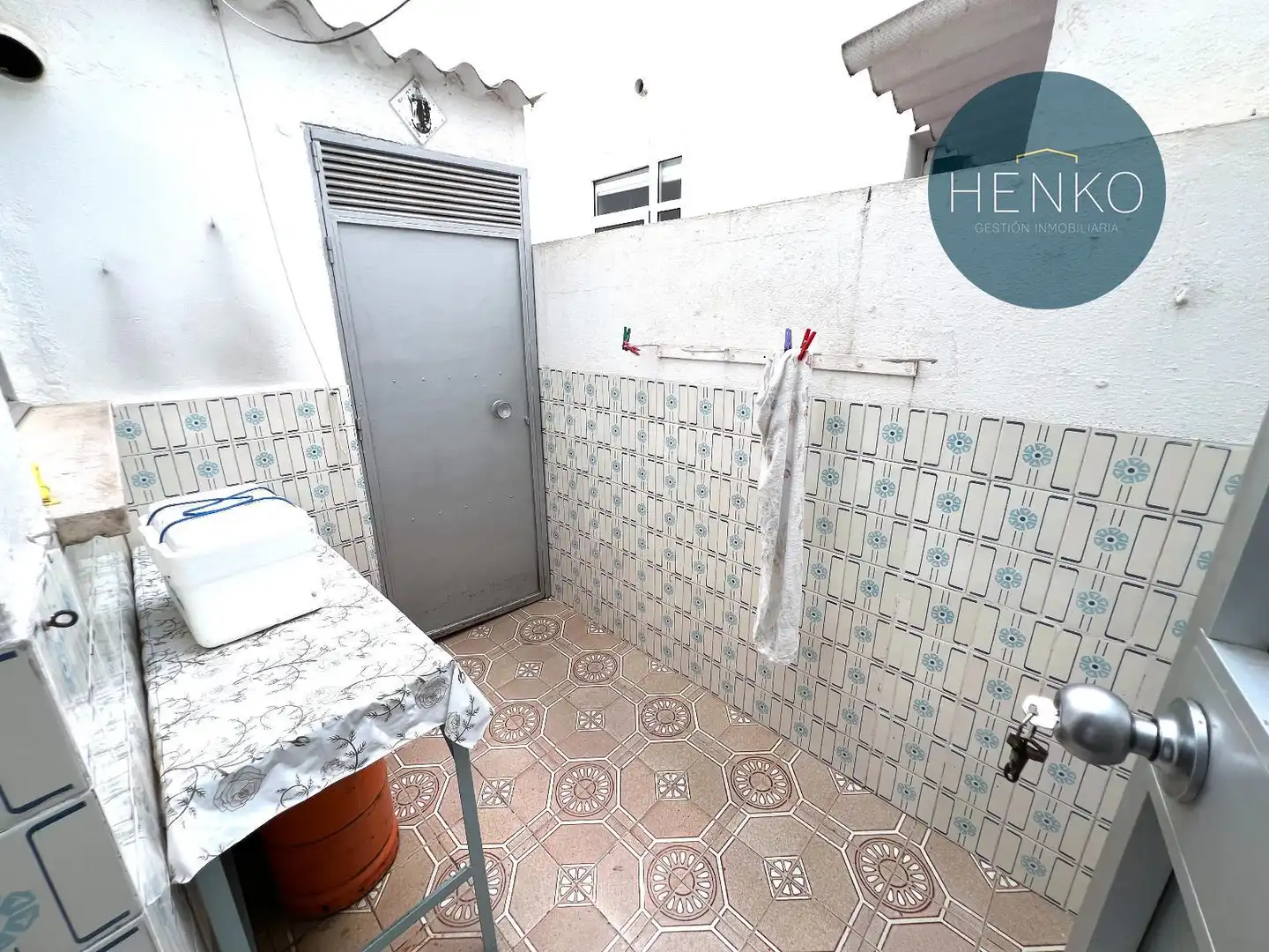 Baño de Piso en venta en Huelva con Aire acondicionado, Calefacción y Terraza