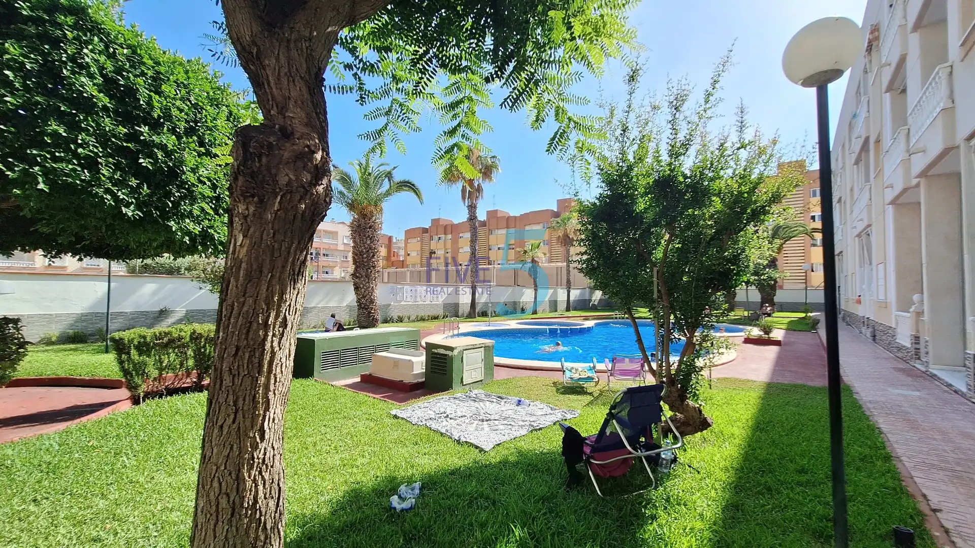 Piscina de Estudi en venda en Torrevieja amb Aire condicionat, Piscina i Balcó