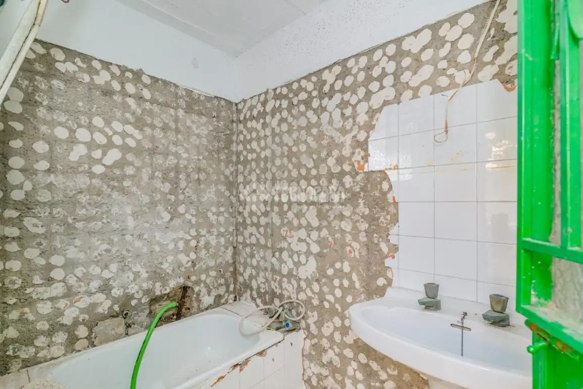 Bathroom of Houses for sale in Loja