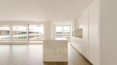 Foto 2 de Ático de alquiler en Encinar de los Reyes, Madrid