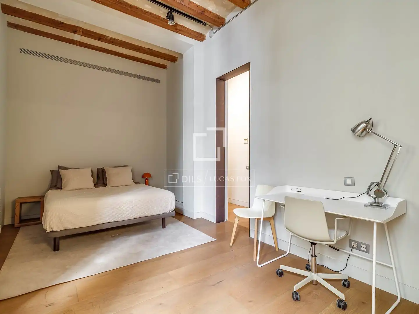 Habitación de Piso en venta en Barcelona con Aire acondicionado, Terraza y Amueblado