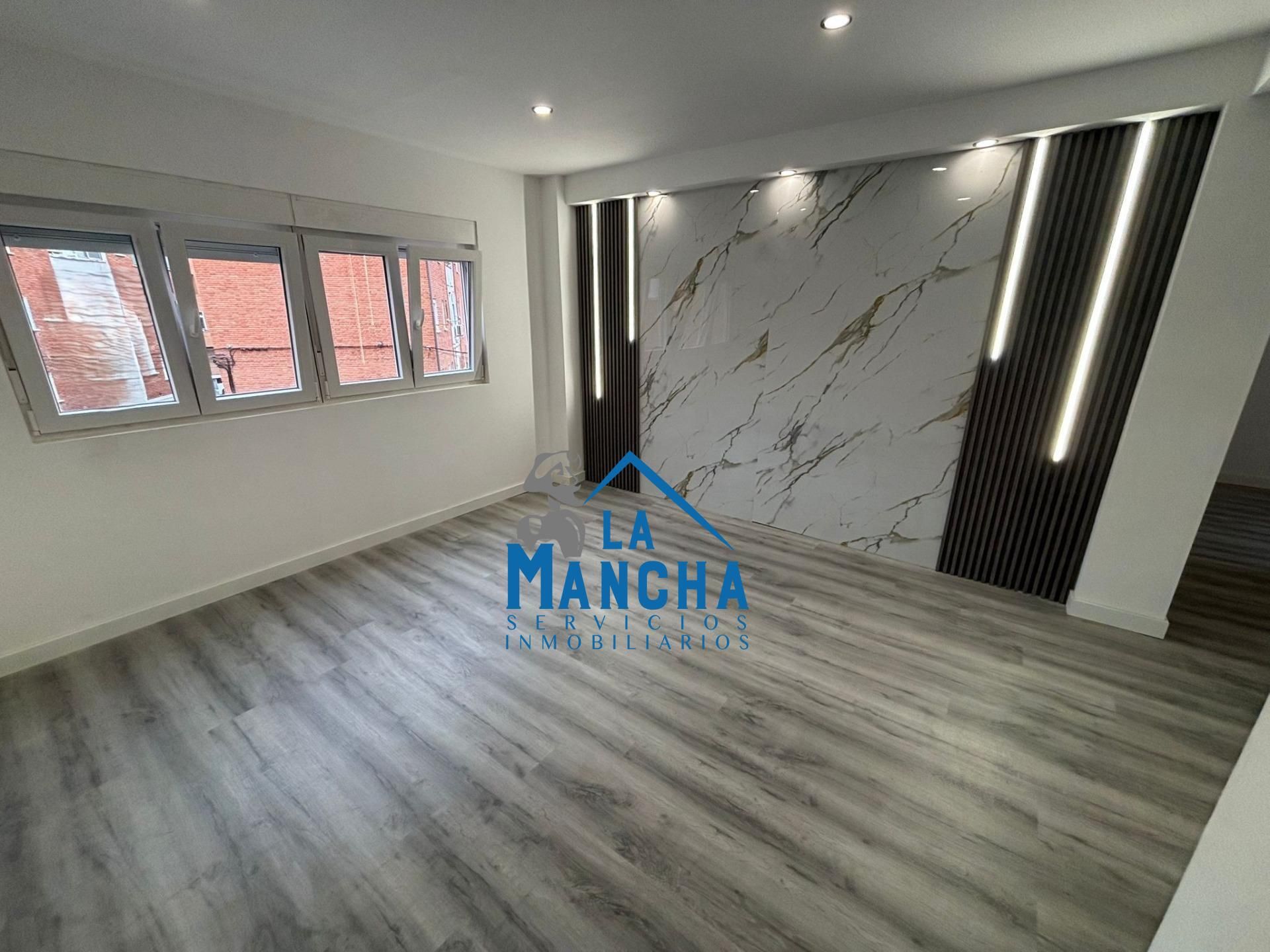 Bedroom of Flat for sale in  Albacete Capital  with Air Conditioner