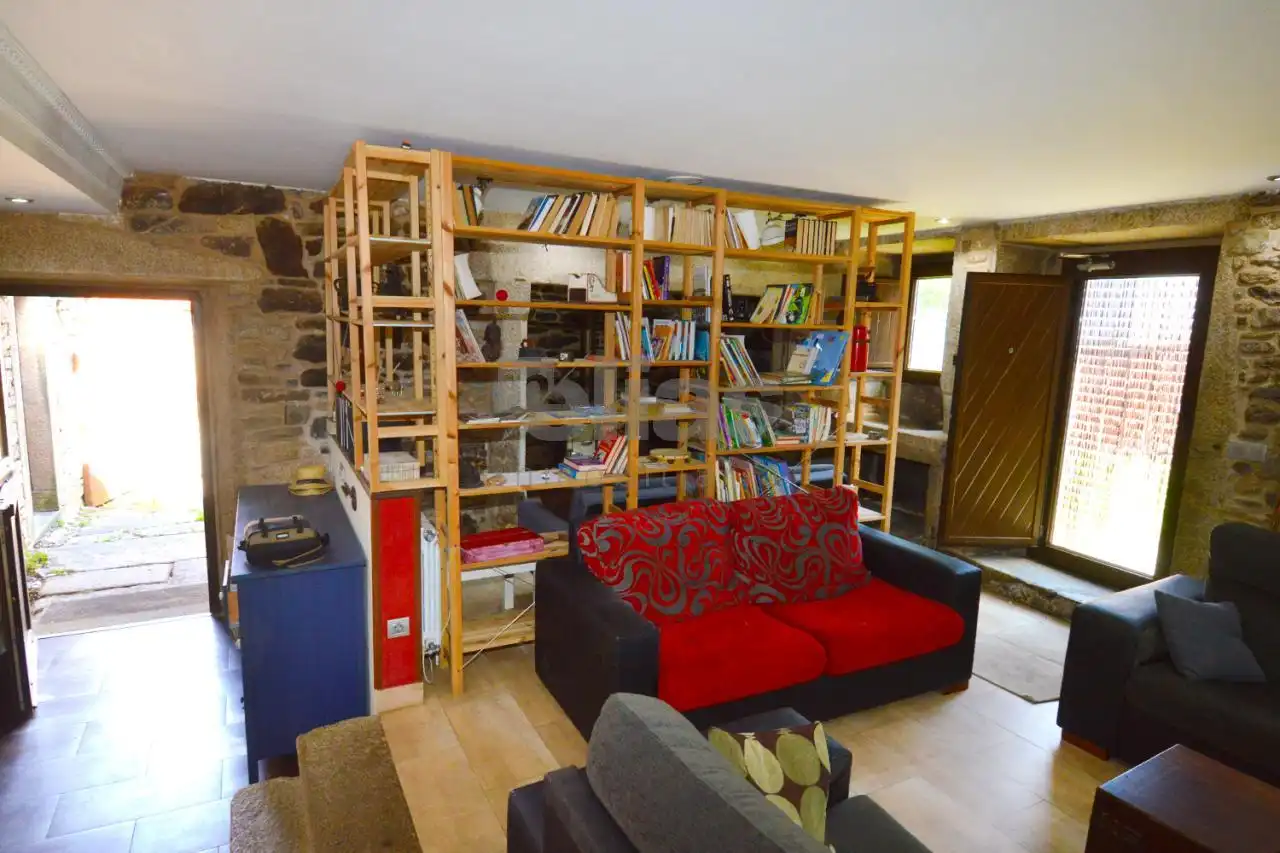Casa o xalet en venda en Vimianzo amb Calefacció, Jardí privat i Terrassa