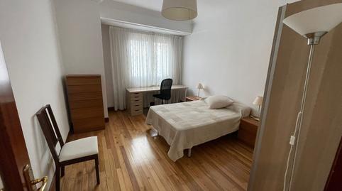 Foto 4 de Pis de lloguer a Iruña Kalea, San Pedro de Deusto - La Ribera, Bizkaia