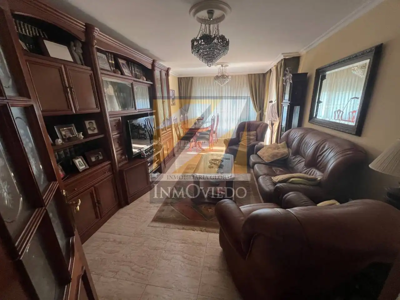 Sala d'estar de Casa o xalet en venda en Carreño amb Calefacció, Jardí privat i Parquet