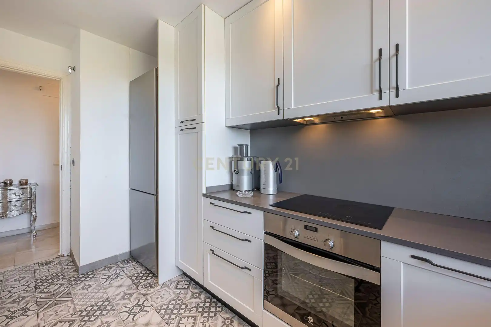 Cocina de Apartamento en venta en Marbella con Aire acondicionado, Trastero y Lavadora