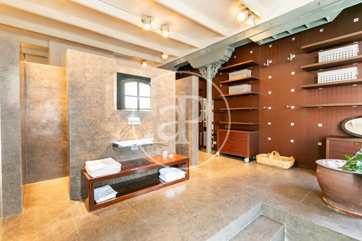 Baño de Piso de alquiler en Barcelona con Aire acondicionado, Calefacción y Amueblado
