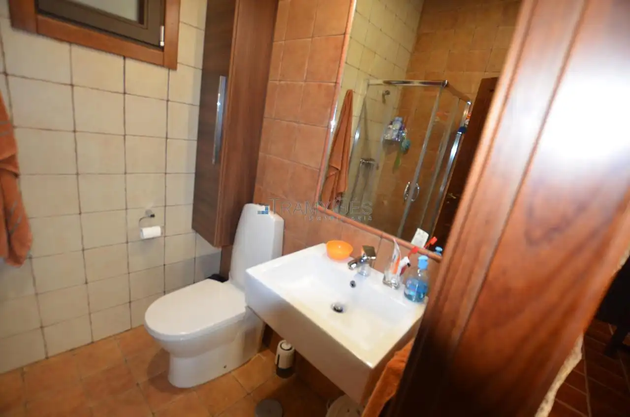 Baño de Casa o chalet en venta en Tui con Calefacción, Jardín privado y Terraza