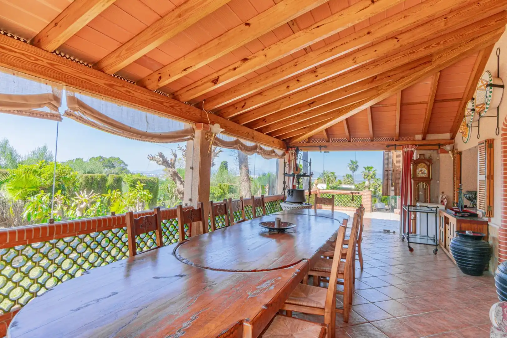 Terrasse von Country house zum Verkauf in  Palma de Mallorca mit Klimaanlage, Privatgarten und Terrasse