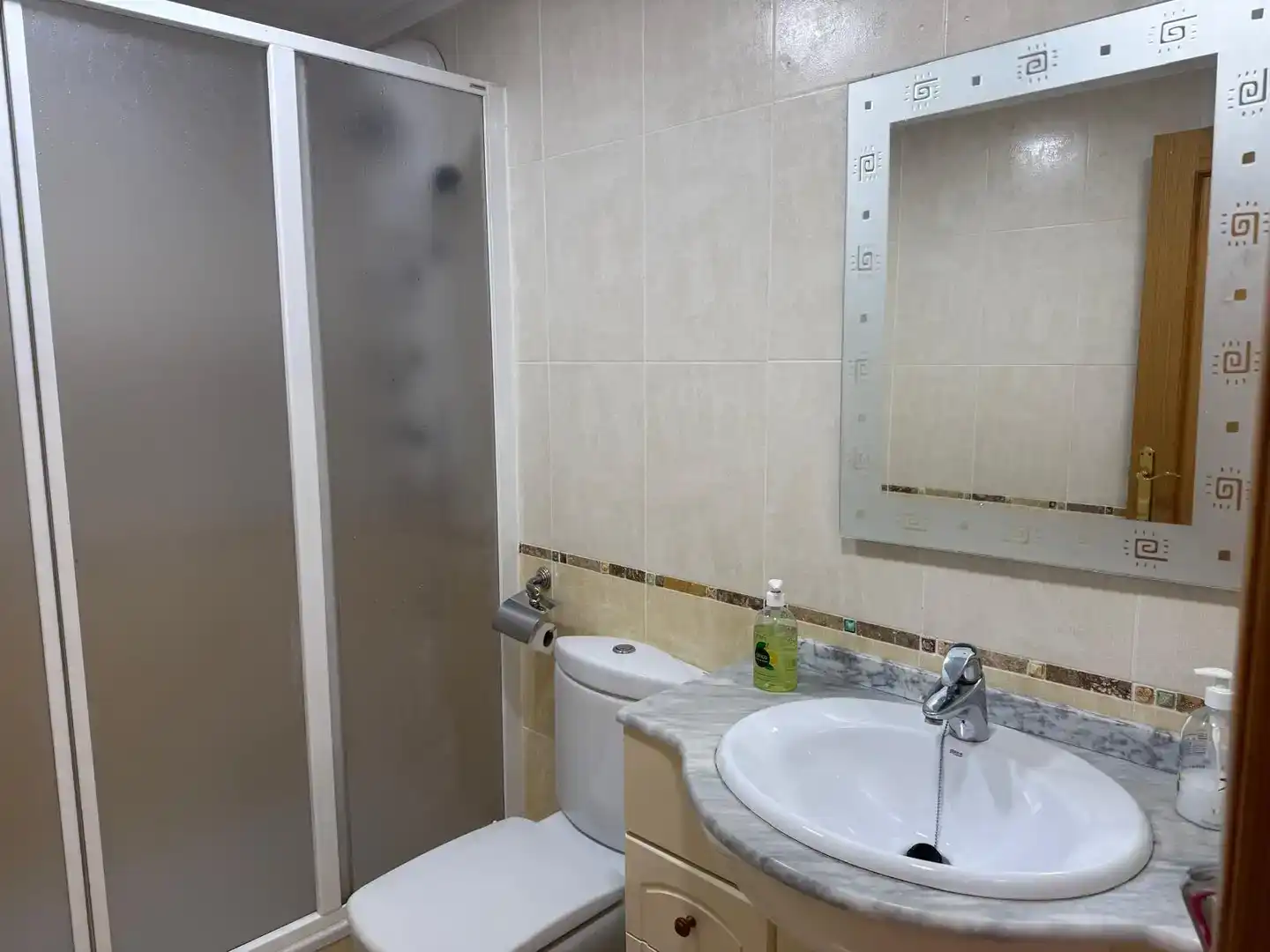 Baño de Piso en venta en Torrent con Aire acondicionado, Trastero y Amueblado